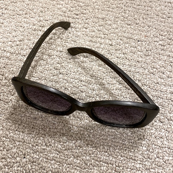 Bamboo Sunglasses - Toronto made - Picture 3 of 4